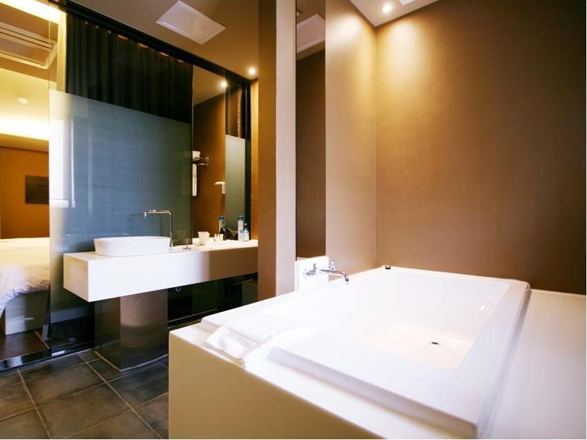 Hotel Oscar Suite Gunsan Esterno foto