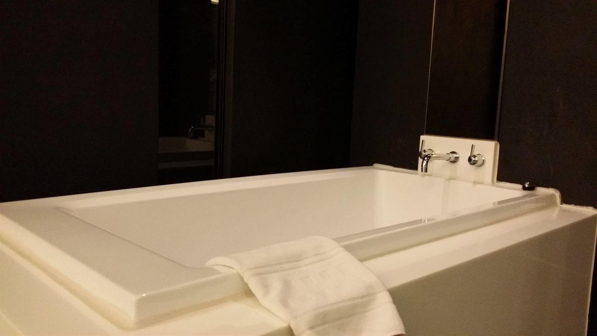 Hotel Oscar Suite Gunsan Esterno foto